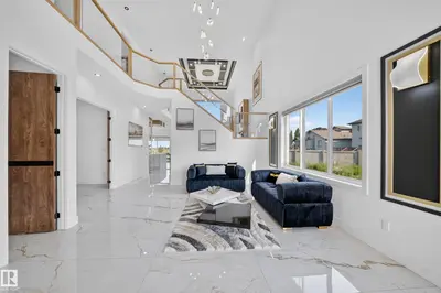 Interior photo 4 of 112 Ross Close