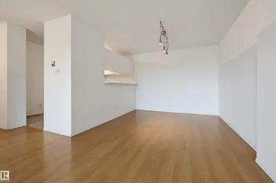 Interior photo 4 of #502 10545 SASKATCHEWAN DR NW