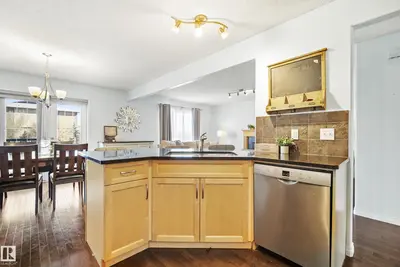 Interior photo 2 of 1212 37C AV NW