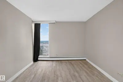 Interior photo 4 of #1804 10883 SASKATCHEWAN DR NW