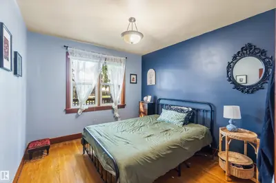 Interior photo 2 of 11343 96 ST NW