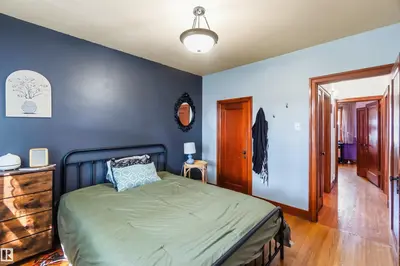 Interior photo 3 of 11343 96 ST NW