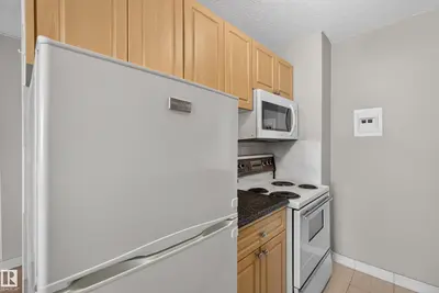 Interior photo 3 of #1508 10883 Saskatchewan DR NW NW