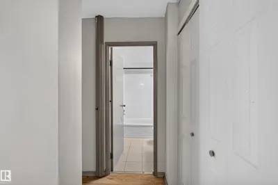 Interior photo 4 of #1508 10883 Saskatchewan DR NW NW