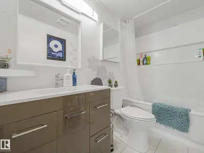 Interior photo 4 of 3527 41 AV NW