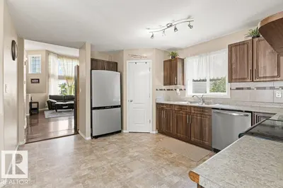 Interior photo 4 of 4512 210 ST NW