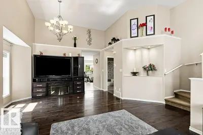 Interior photo 3 of 4512 210 ST NW
