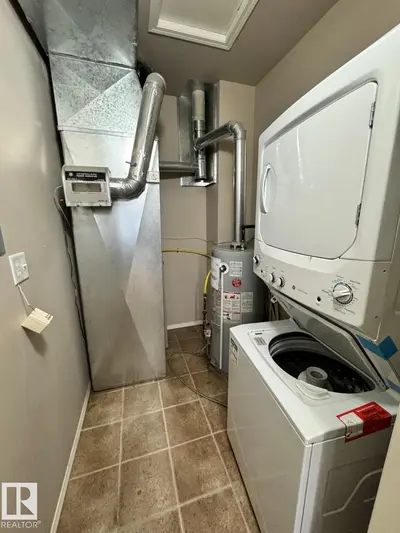 Interior photo 4 of #28 2508 HANNA CR NW