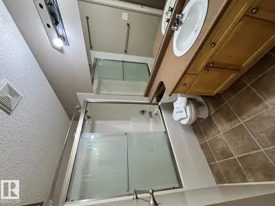 Interior photo 3 of #28 2508 HANNA CR NW