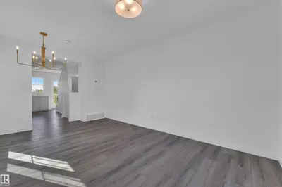 Interior photo 3 of 