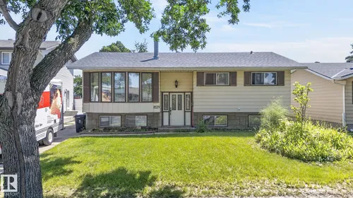 8529 95 AV, Fort Saskatchewan - $450,000