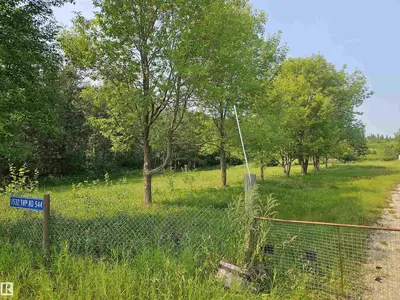 Interior photo 3 of 1532 TWP ROAD 544
