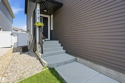 Interior photo 1 of 4618 170A AV NW