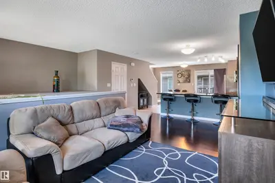 Interior photo 2 of 571 ORCHARDS BV SW