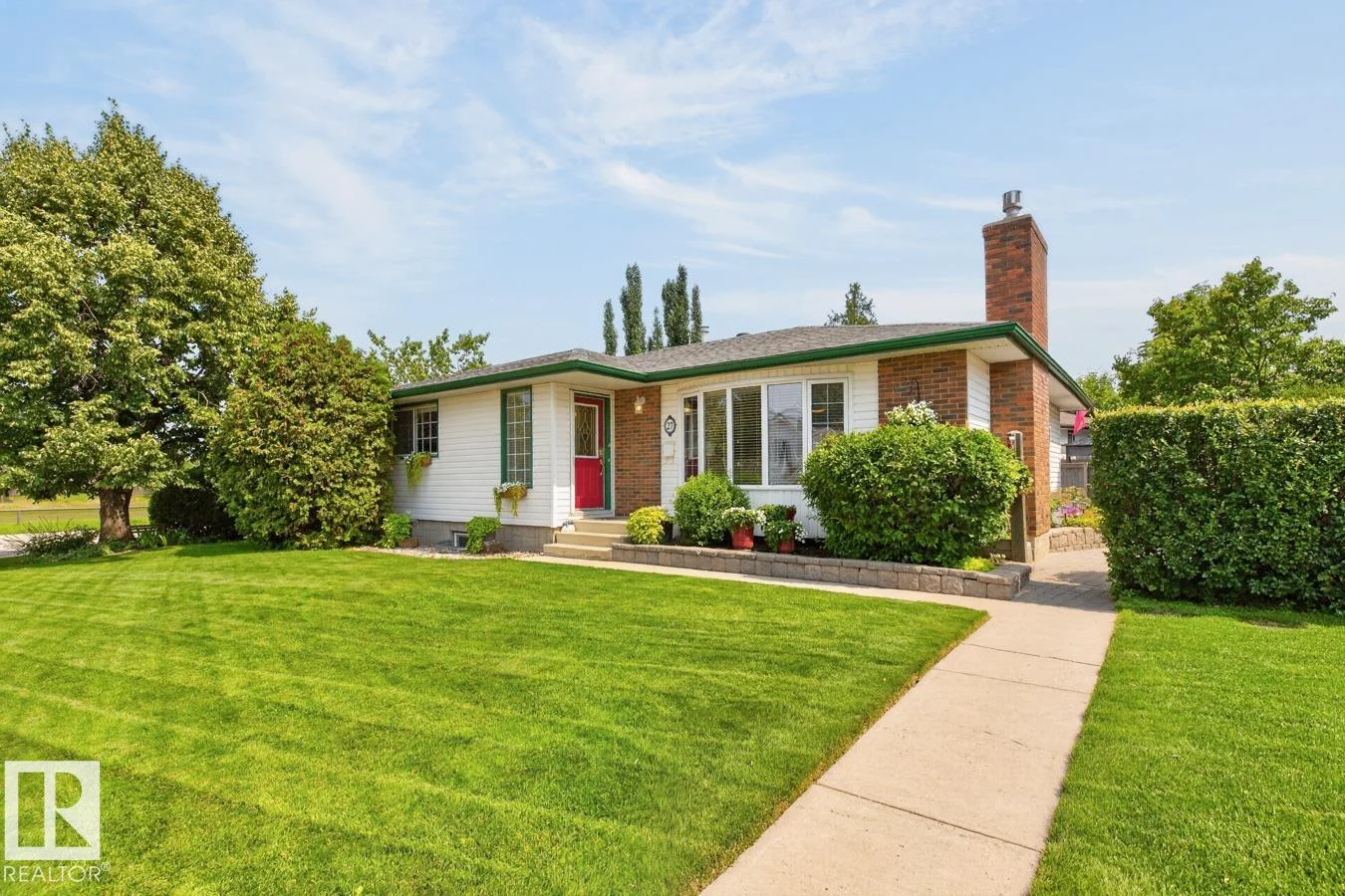 27 Milford CR, Sherwood Park - 4 bedroom Detached Single Family for sale