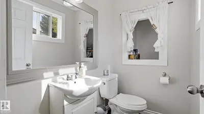 Interior photo 4 of 7 BEECHMONT AV