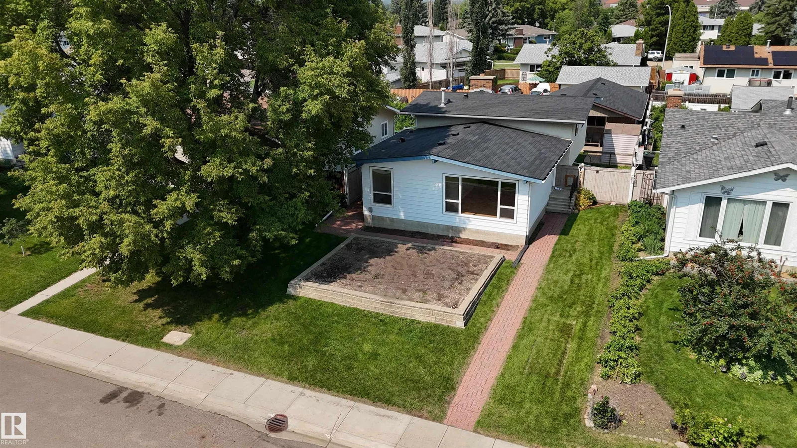7 BEECHMONT AV, Spruce Grove - 5 bedroom Detached Single Family for sale