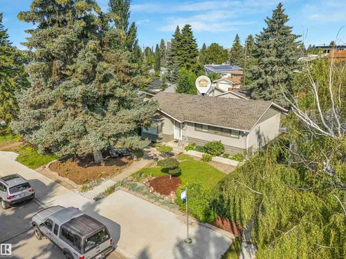 4708 MALMO RD NW, Edmonton - $575,000
