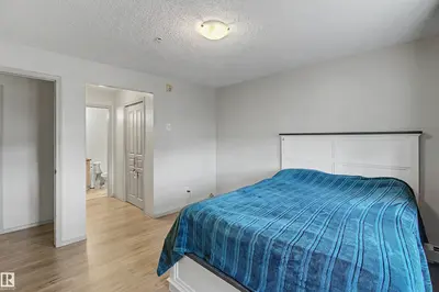 Interior photo 3 of #204 309 CLAREVIEW STATION DR NW