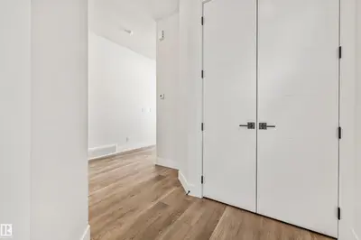 Interior photo 1 of 21 Sorel AV