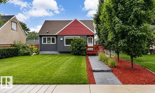 7727 77 AV NW, Edmonton - $519,900
