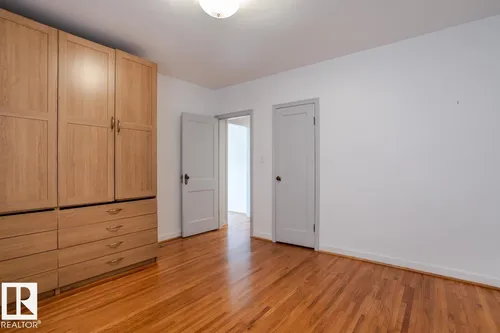 8736 76 AV NW, Edmonton - $439,000