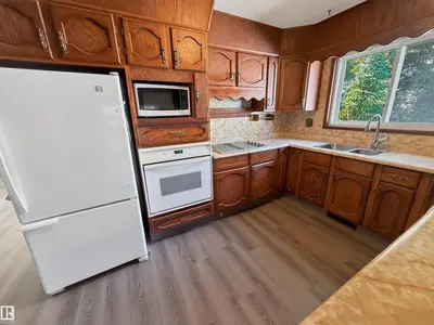 Interior photo 3 of 11327 25 AV NW
