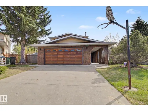 11617 26 AV NW, Edmonton - $644,800