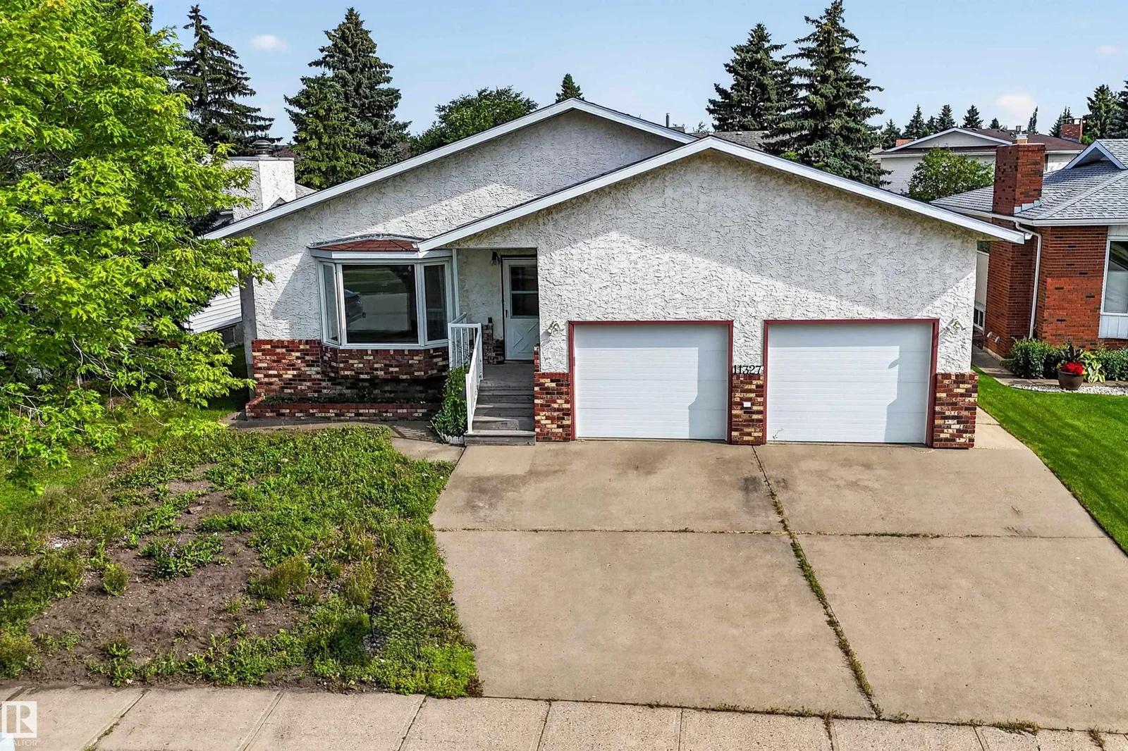 11327 25 AV NW, Edmonton - 6 bedroom Detached Single Family for sale