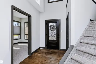 Interior photo 1 of 536 HIGHLAND DR