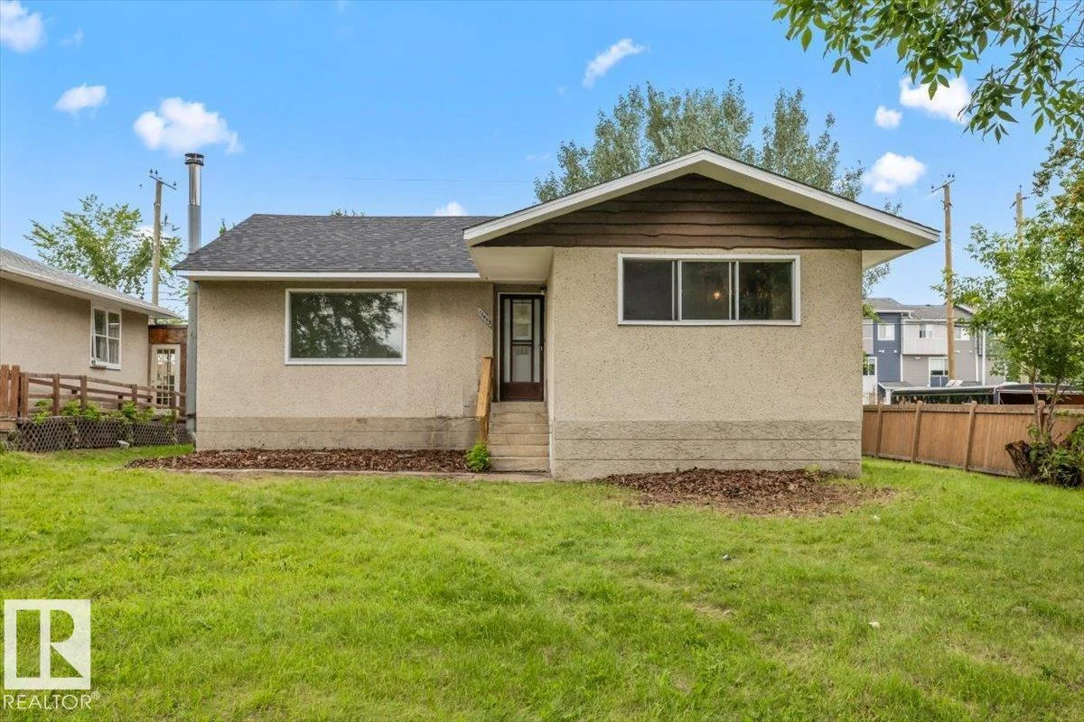 10415 98 AV, Fort Saskatchewan - 2 bedroom Detached Single Family for sale