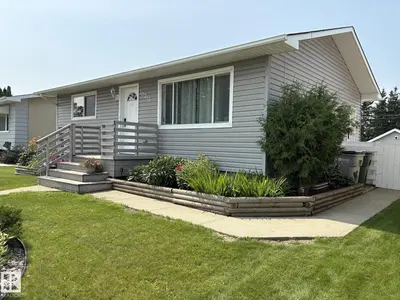 Interior photo 1 of 10216 108 AV