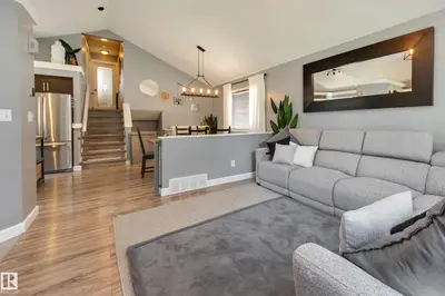 Interior photo 2 of 7904 13 AV SW