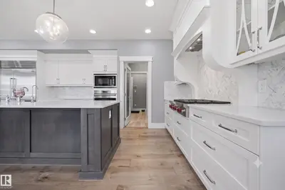 Interior photo 3 of 1305 HAINSTOCK WY SW