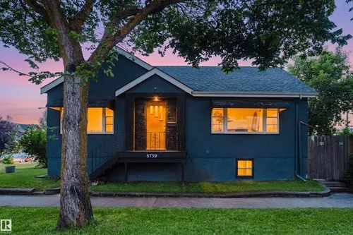 8759 78 AV NW, Edmonton - $459,999