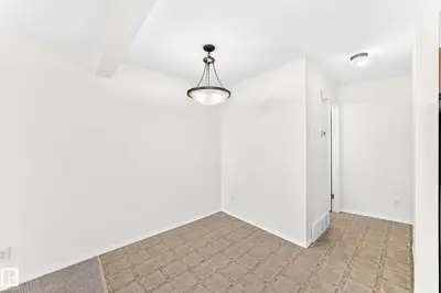 Interior photo 3 of #93 230 EDWARDS DR SW