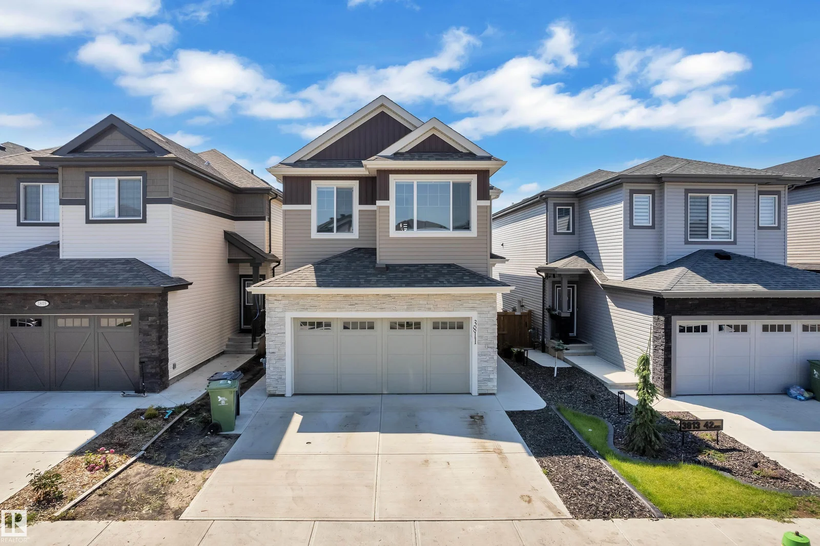 3811 42 AV, Beaumont - 6 bedroom Detached Single Family for sale