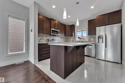 Interior photo 3 of 2604 20 AV NW