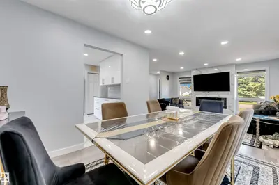Interior photo 2 of 7419 33 AV NW