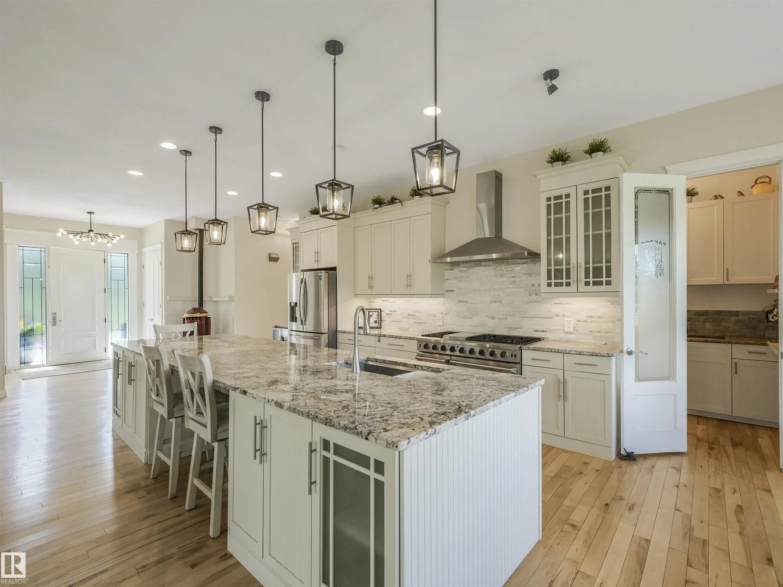 16 Crystal Keys CR, Rural Wetaskiwin County - 5 bedroom Detached Single Family for sale
