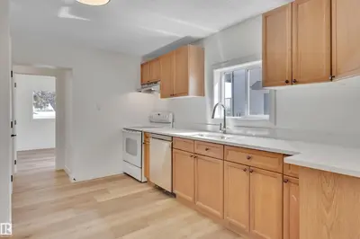 Interior photo 2 of 4712 49 ST