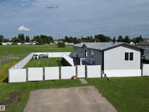41- 5220 44 AV, Calmar - $159,900