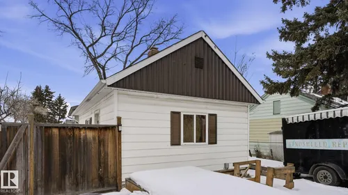 4709 50A AV, Calmar - $159,900