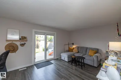 Interior photo 4 of 10552 Beaumaris RD NW