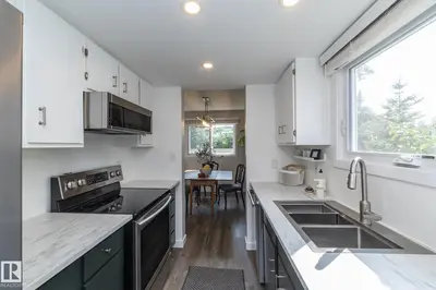 Interior photo 2 of 10552 Beaumaris RD NW