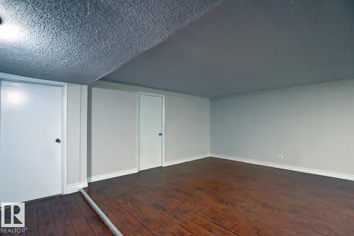 10682 61 AV NW, Edmonton - $550,000
