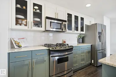 Interior photo 2 of #506 10028 119 ST NW