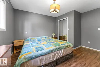 Interior photo 4 of 812 12 AV