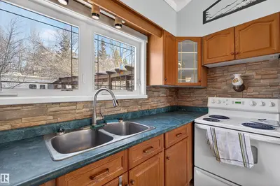 Interior photo 4 of 45, 54222 RGE ROAD 25