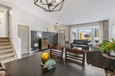 Interior photo 4 of 3 DENAULT PL
